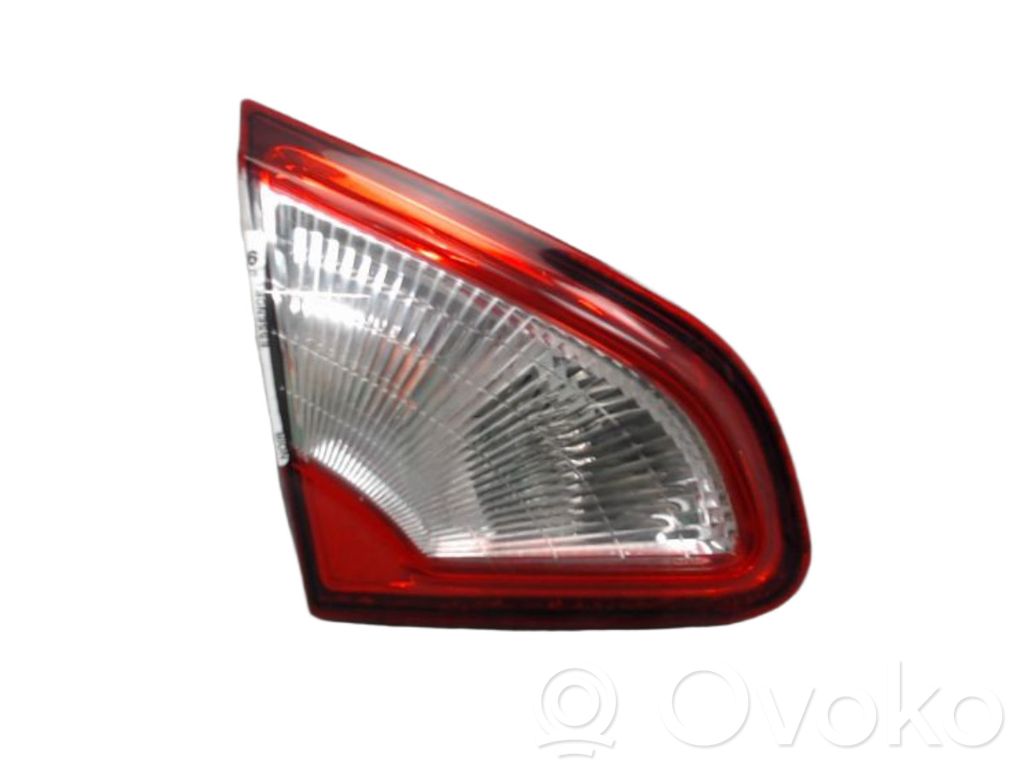 Nissan Qashqai Luces portón trasero/de freno 