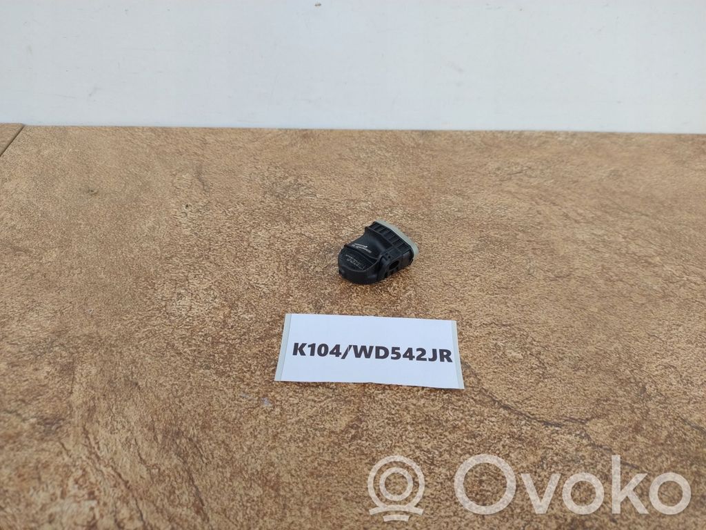 Tesla Model S Tire pressure sensor 
