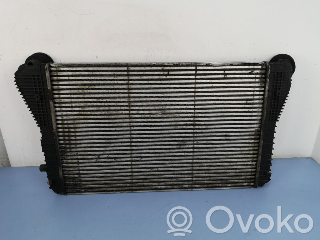 Volkswagen Golf V Chłodnica powietrza doładowującego / Intercooler 