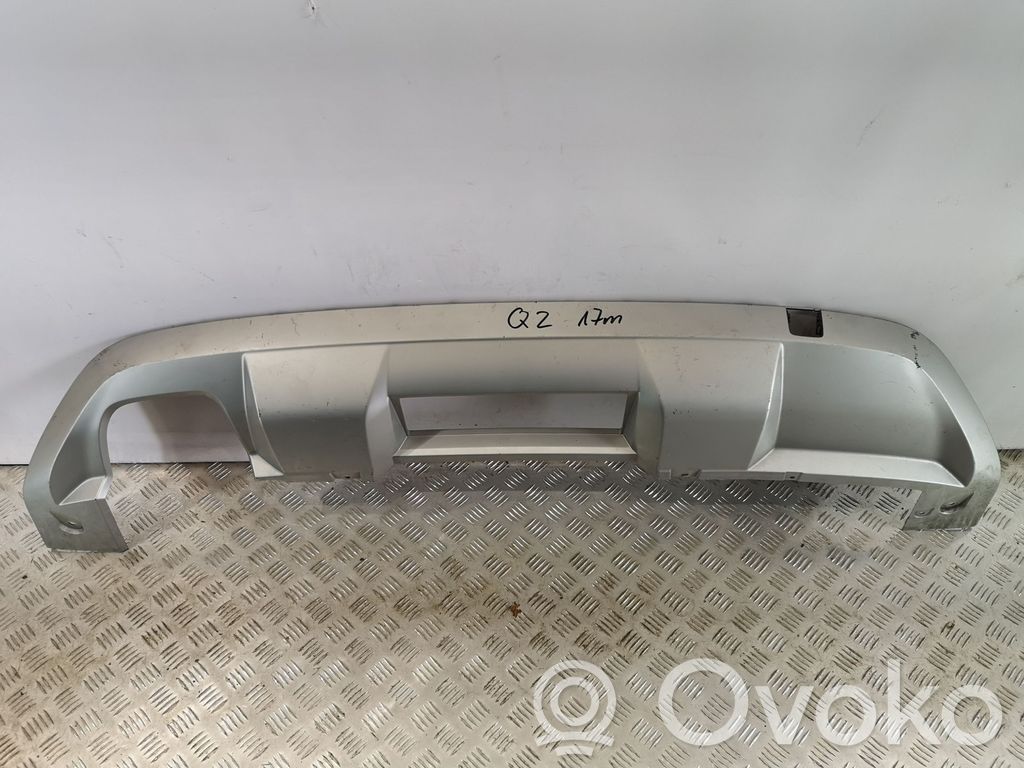 Audi Q2 - Moldura inferior del parachoques trasero 