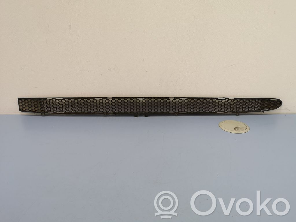 Ford Escort Front bumper lower grill 