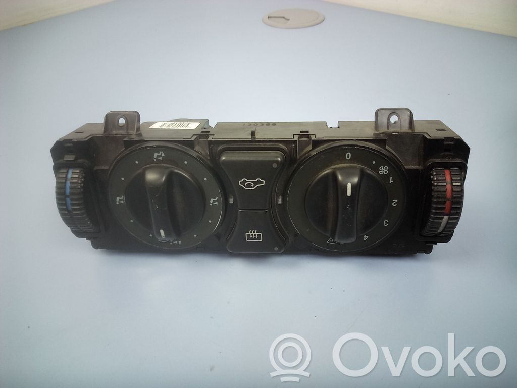 Mercedes-Benz E W210 Climate control unit 