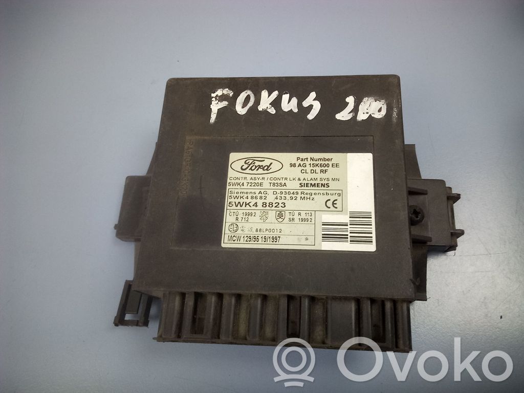 Ford Focus Oven keskuslukituksen ohjausyksikön moduuli 