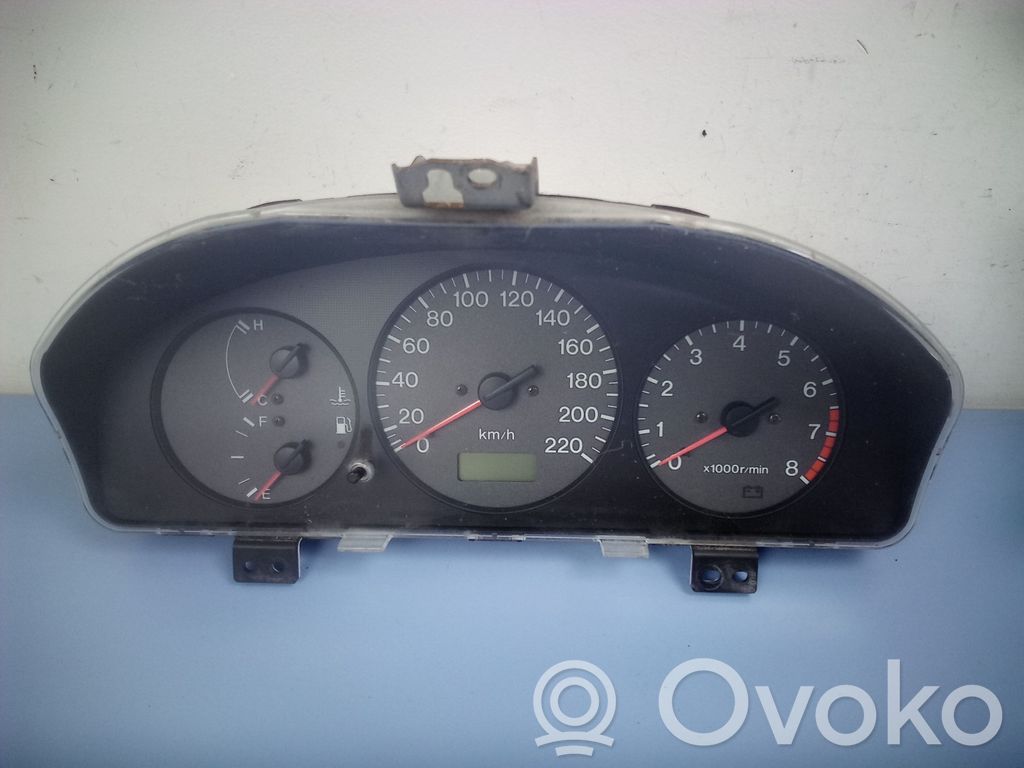 Mazda 323 F Speedometer (instrument cluster) 