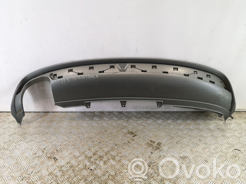 Audi A5 8T 8F Moulure inférieure de pare-chocs arrière 