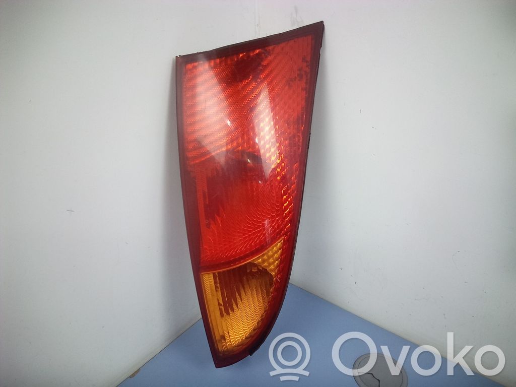 Ford Focus Aizmugurējais lukturis virsbūvē 