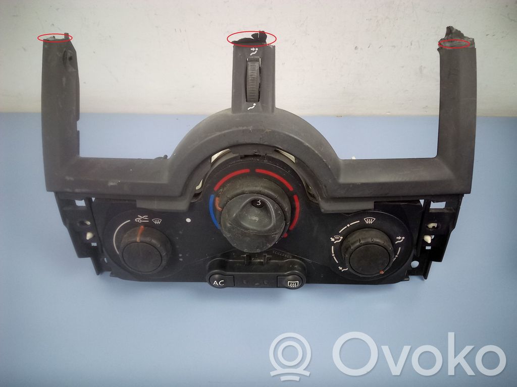 Renault Megane II Climate control unit 