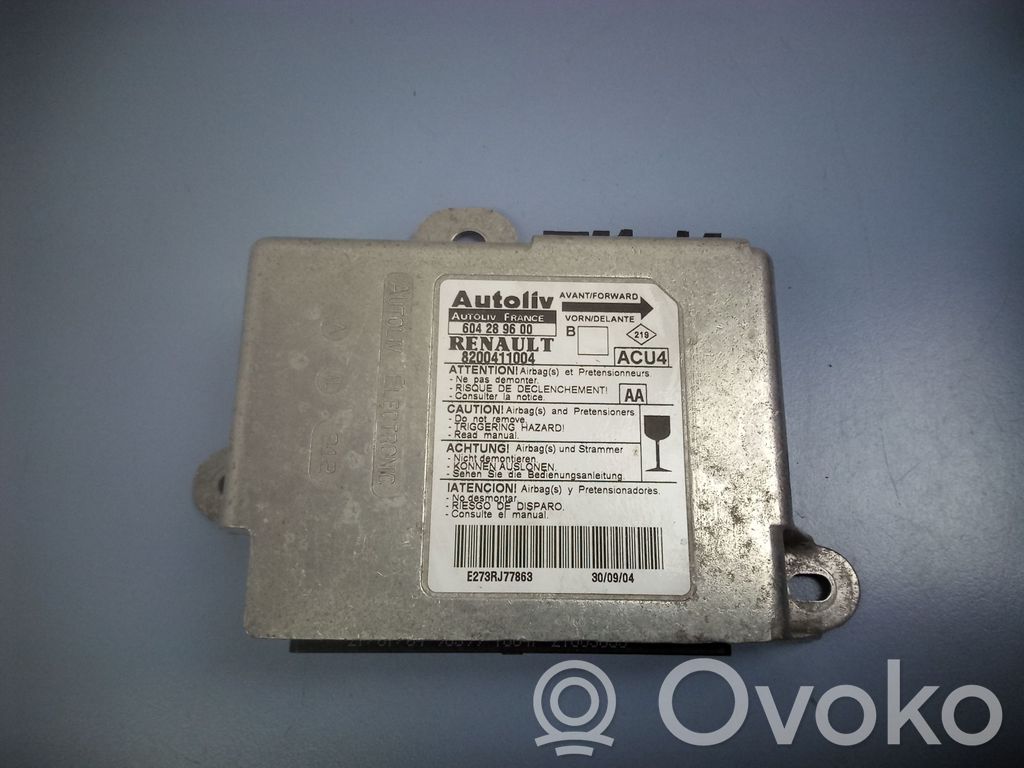 Renault Megane II Airbag control unit/module 