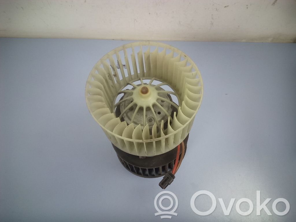 BMW 3 E46 Mazā radiatora ventilators 