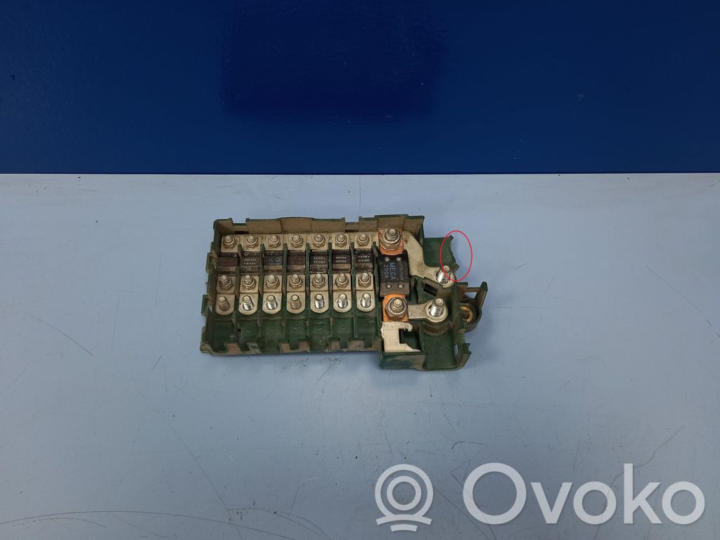 BMW 5 E39 Fuse module 