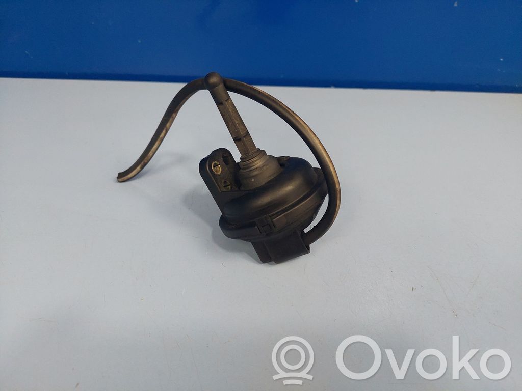 BMW 1 E81 E87 Vacuum valve 