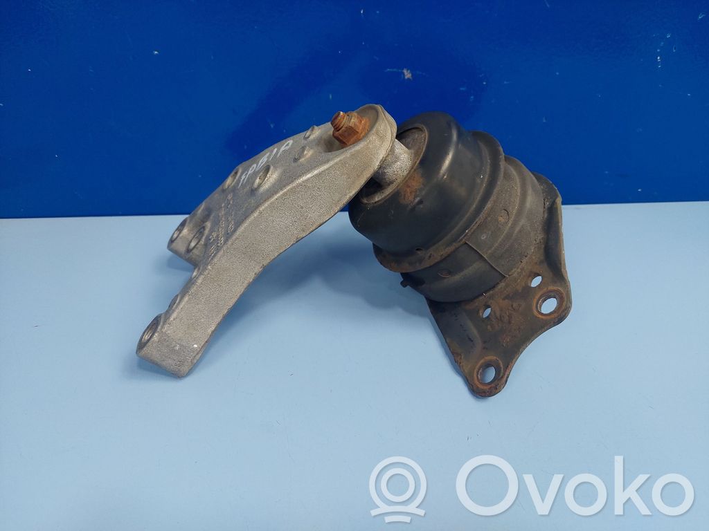 Skoda Fabia Mk1 (6Y) Engine mount bracket 
