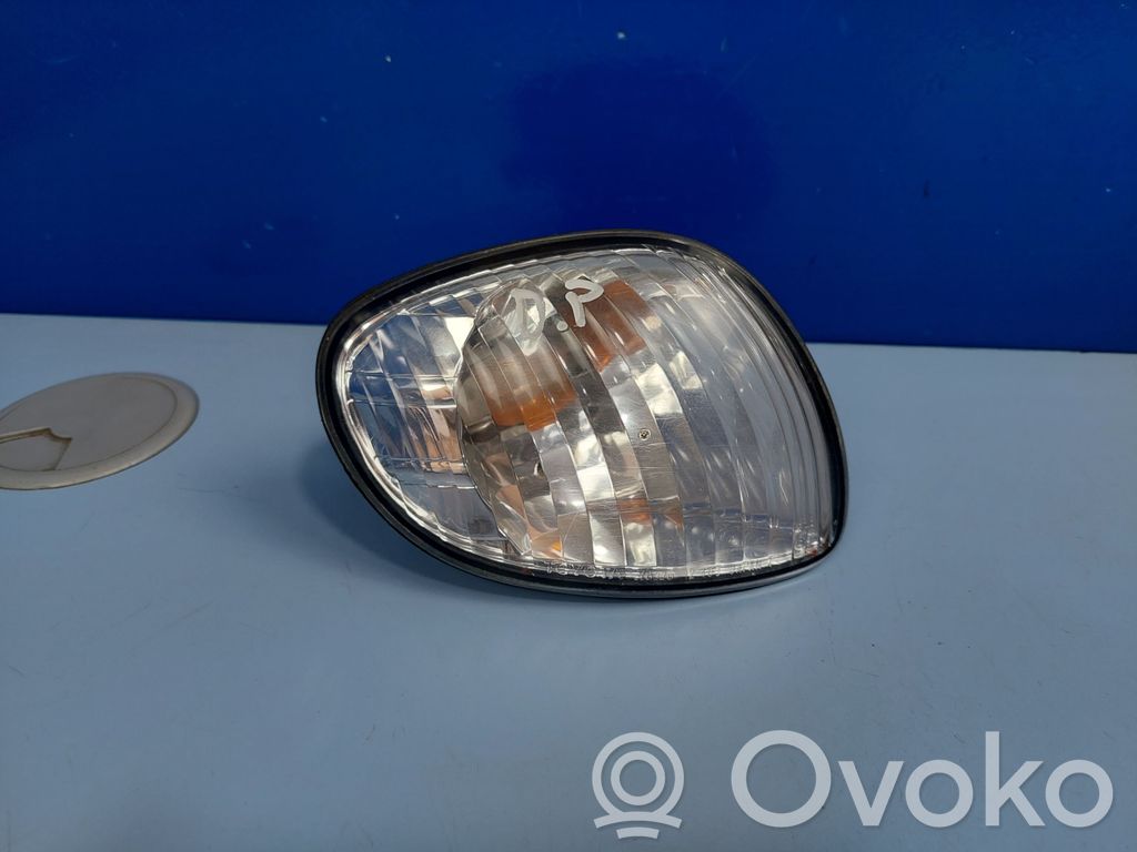Toyota Corolla E110 Front indicator light 