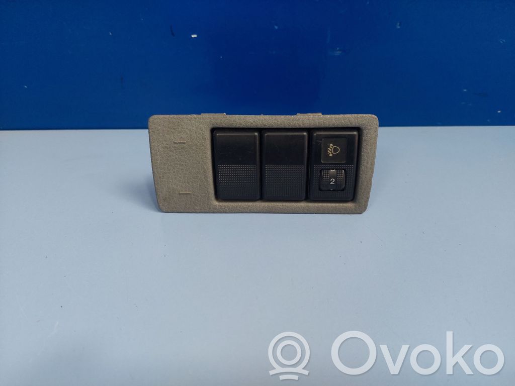 Mazda 3 I Headlight level height control switch 