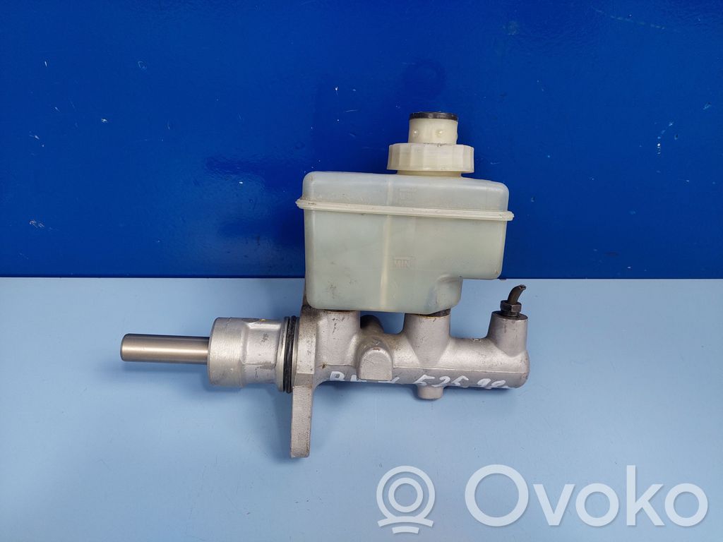BMW 5 E39 Główny cylinder hamulca 