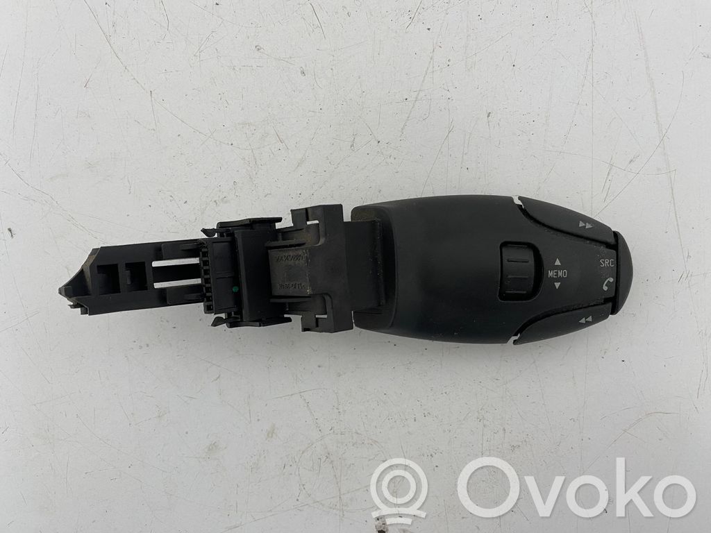 Peugeot 307 Interruptor de control multifunción 