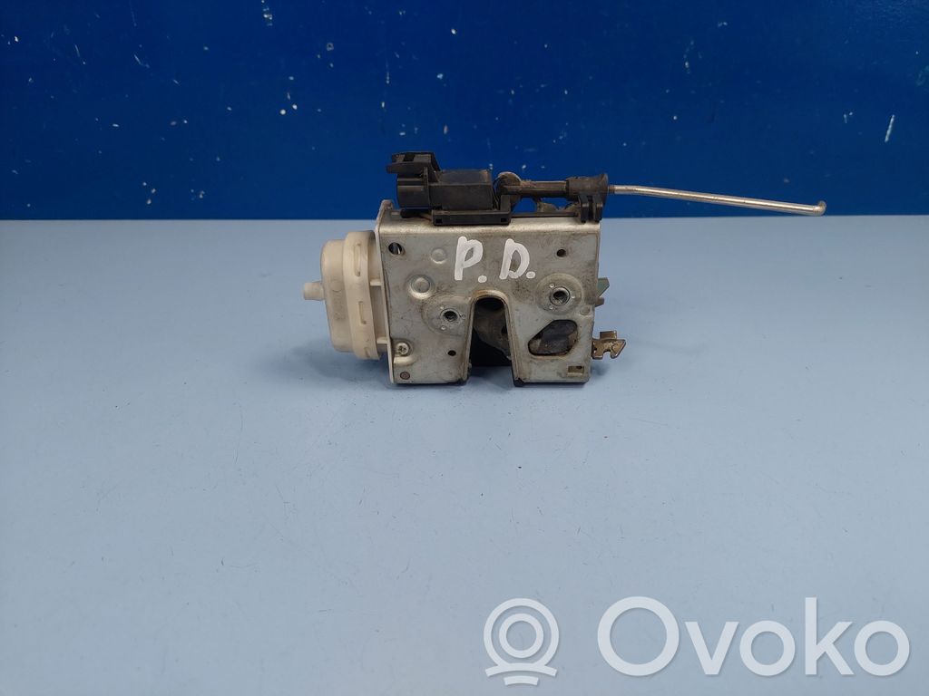 Etuoven lukko   8D1837016F,4D0173A