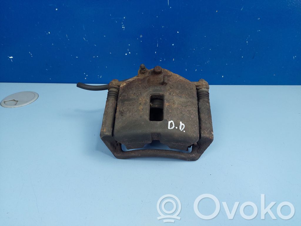 Nissan Primera Priekšējais suports 