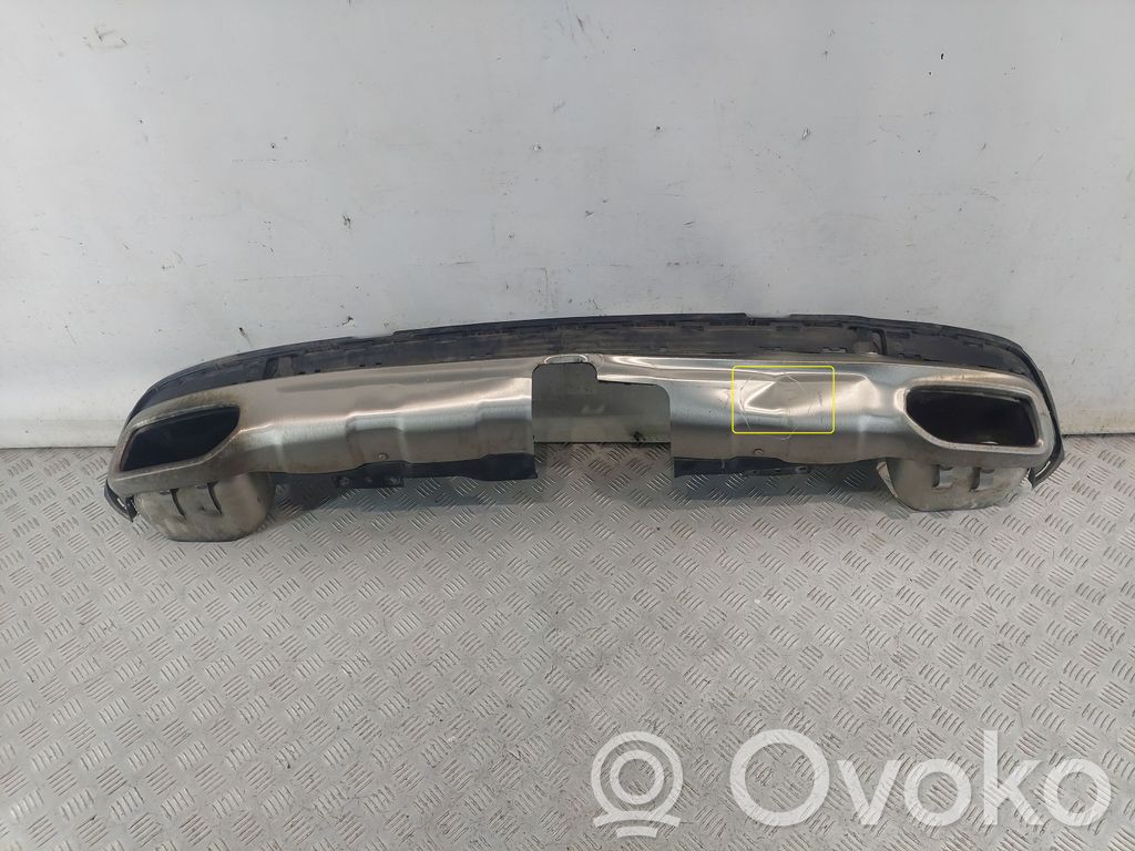 Volvo XC60 Apakšējā bampera daļa 