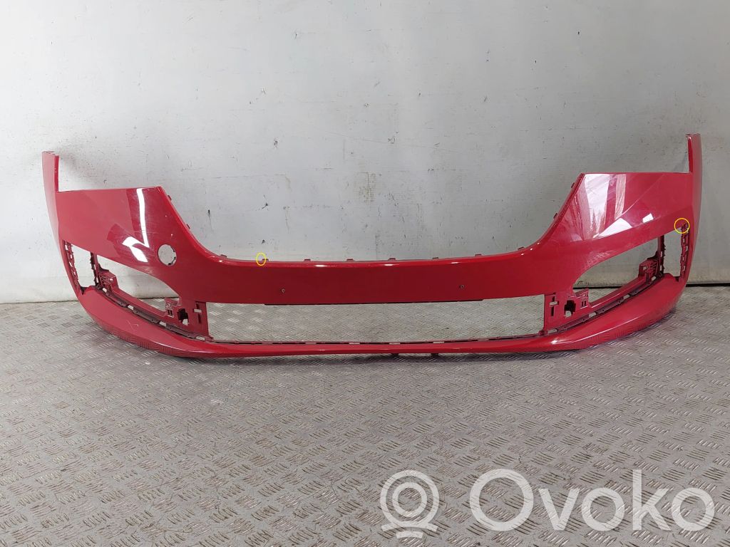 Skoda Scala Parachoques delantero 