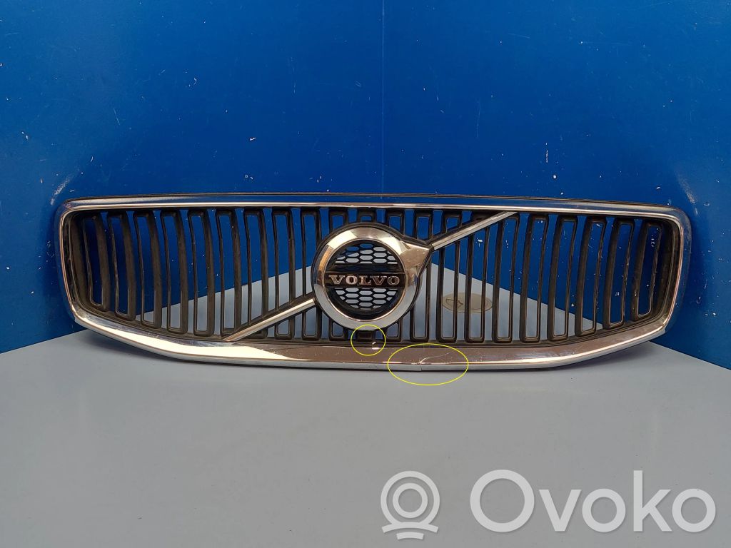 Volvo S60 Maskownica / Grill / Atrapa górna chłodnicy 