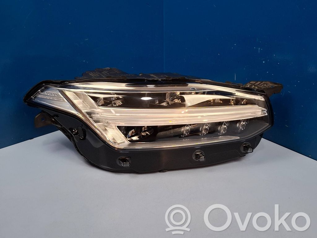 Volvo XC90 Scheinwerfer 