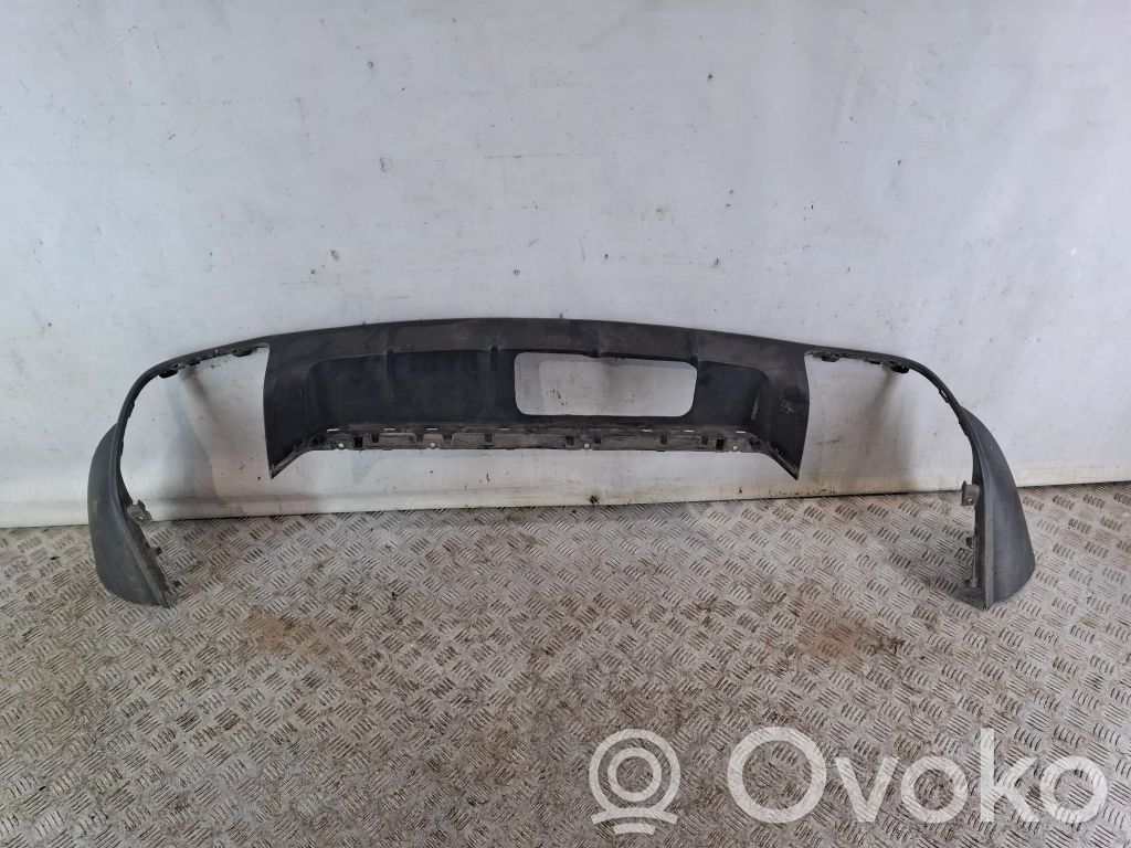 Porsche Cayenne (9Y0 9Y3) Moldura inferior del parachoques trasero 