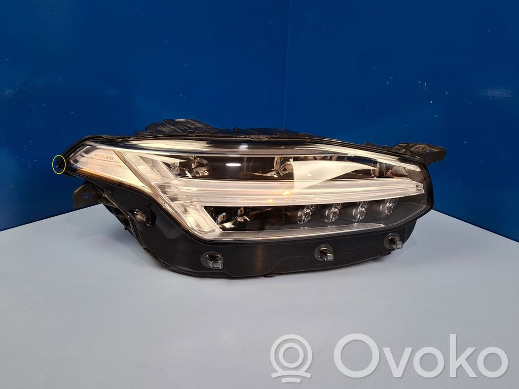 Volvo XC90 Scheinwerfer 