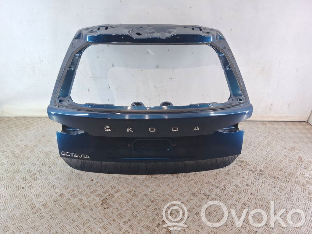Skoda Octavia Mk4 Galinis dangtis (bagažinės) 