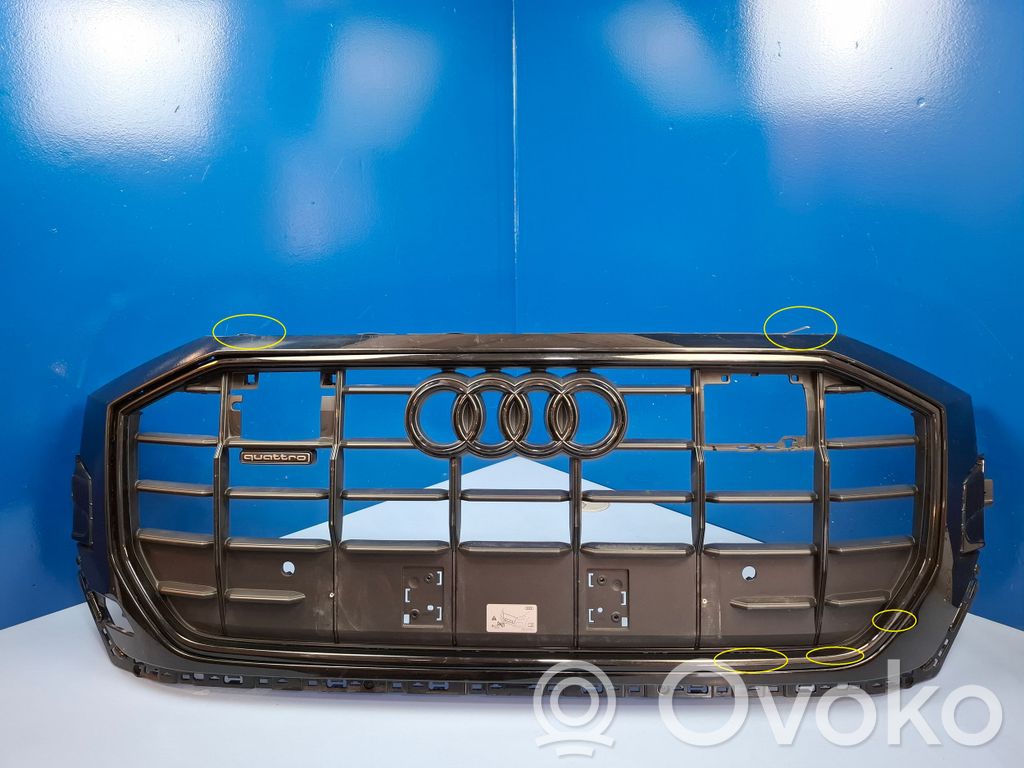 Audi Q8 Etupuskurin ylempi jäähdytinsäleikkö 