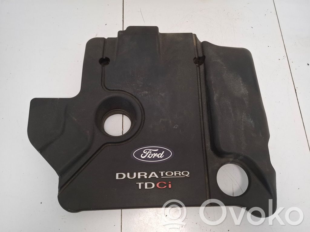 Ford Focus Variklio dangtis (apdaila) 