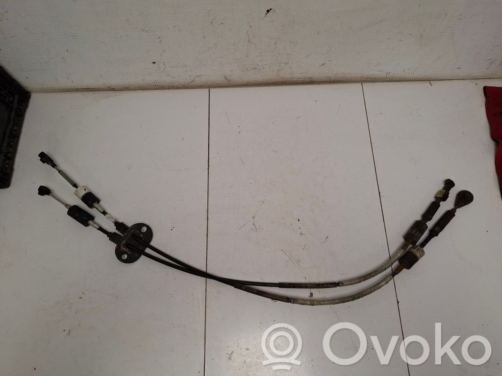 Ford Focus Gear shift cable linkage 