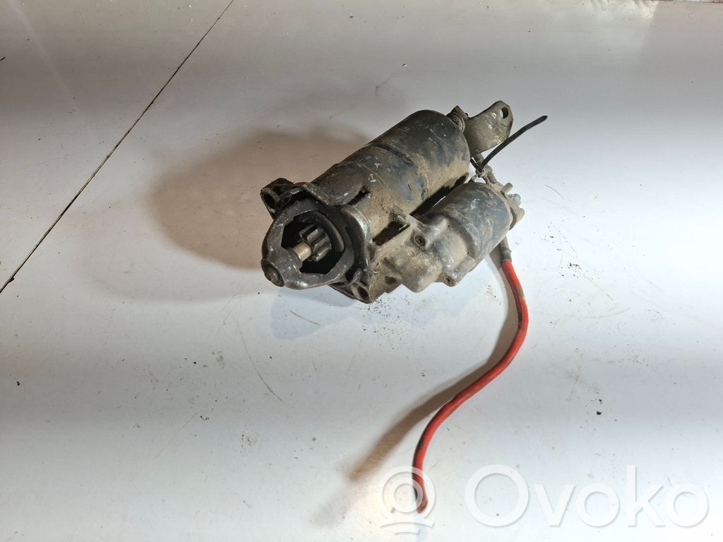 Audi A4 S4 B5 8D Starteris 