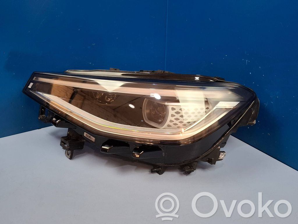 Volkswagen ID.4 Lampa przednia 