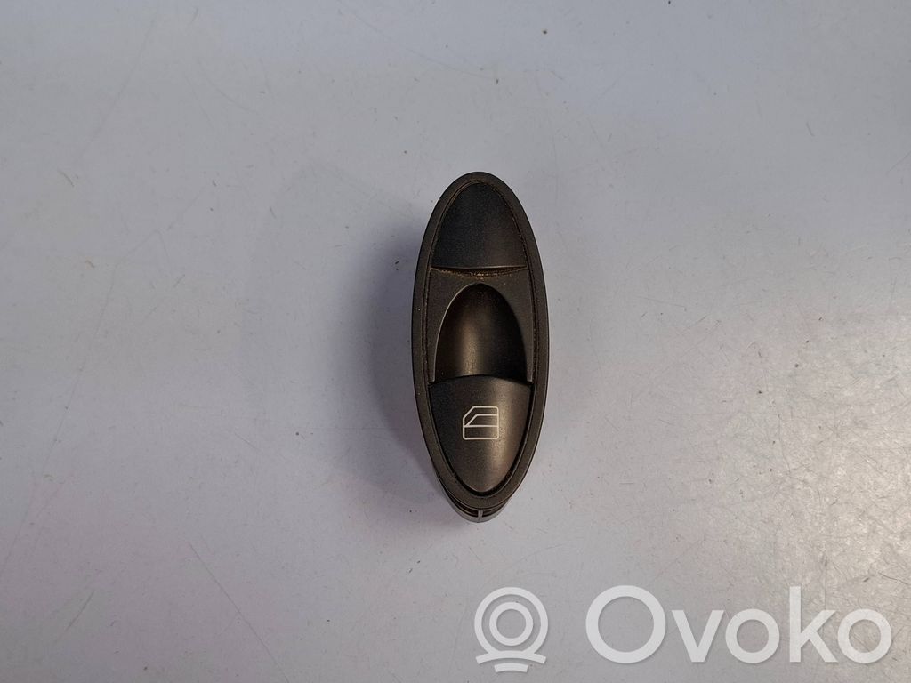 Mercedes-Benz E W211 Electric window control switch 