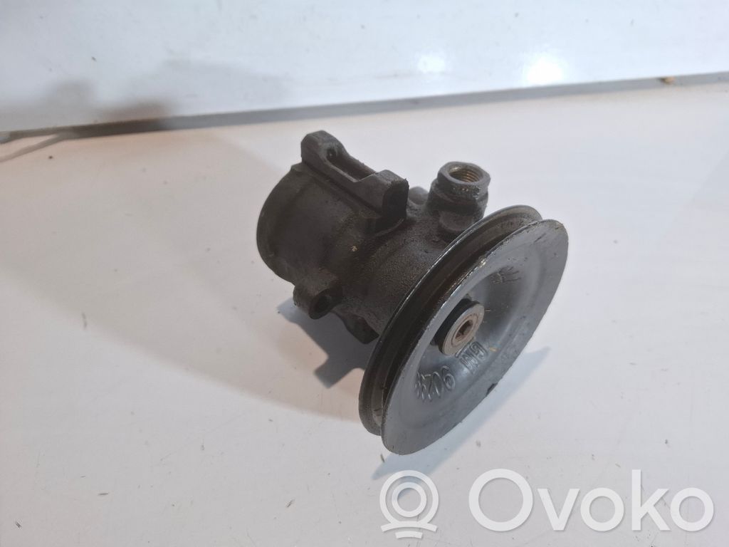 Opel Astra F Vairo stiprintuvo siurblys 