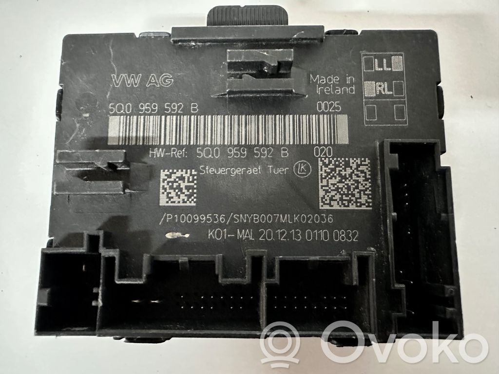 Volkswagen Golf VII Door control unit/module 