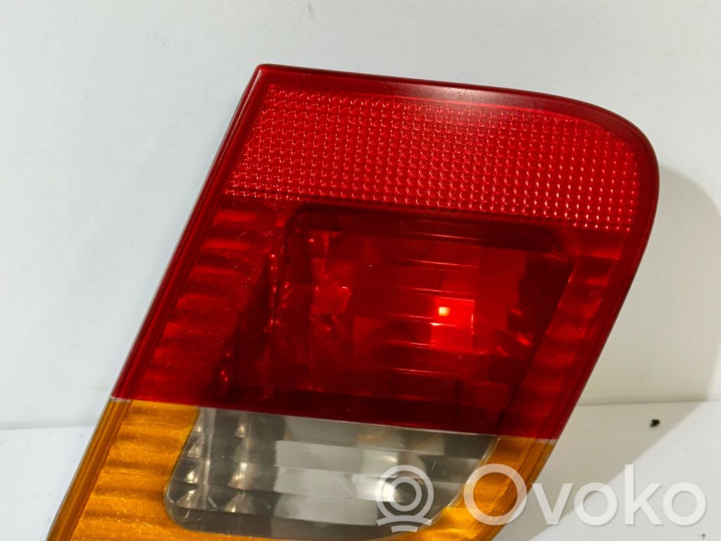 BMW 3 E46 Tailgate rear/tail lights 