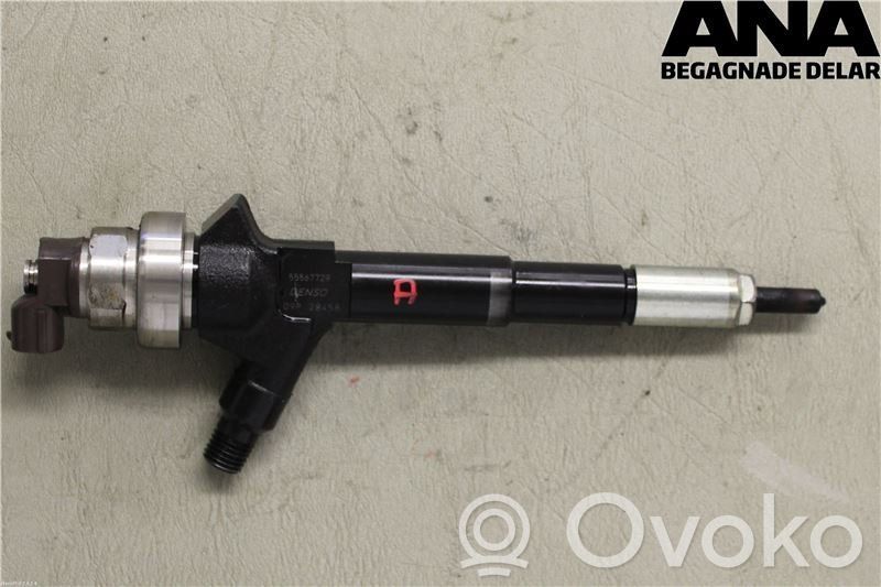 Opel Astra J Inyector de combustible 