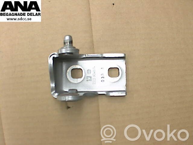 Saab 9-5 Front door upper hinge 
