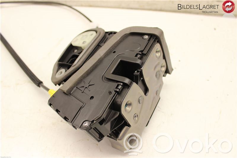 Opel Astra K Etuoven lukko 