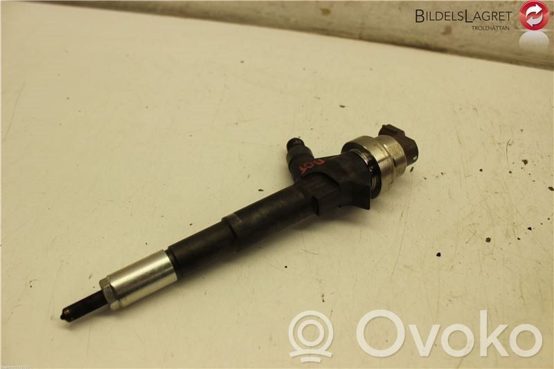 Opel Astra J Inyector de combustible 