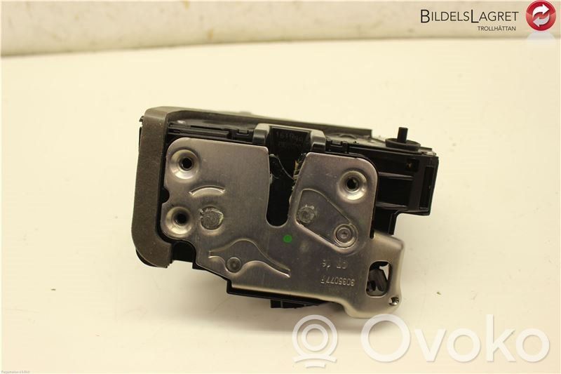 Opel Astra K Takaoven lukko 