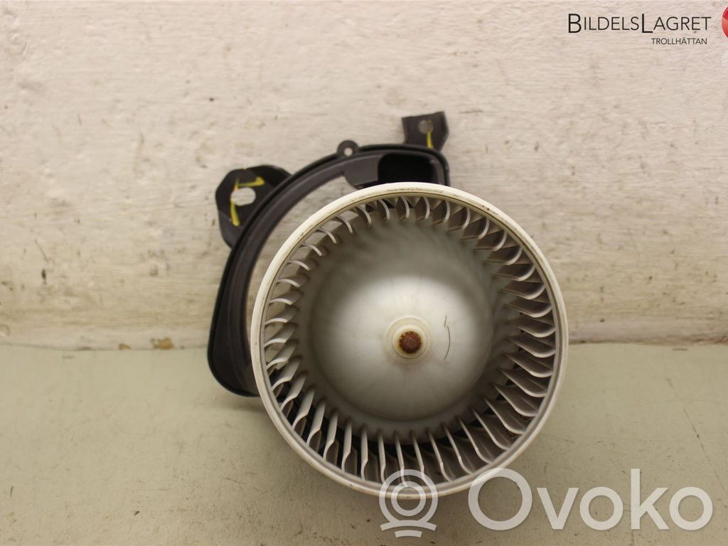 Opel Corsa E Lämmittimen puhallin 