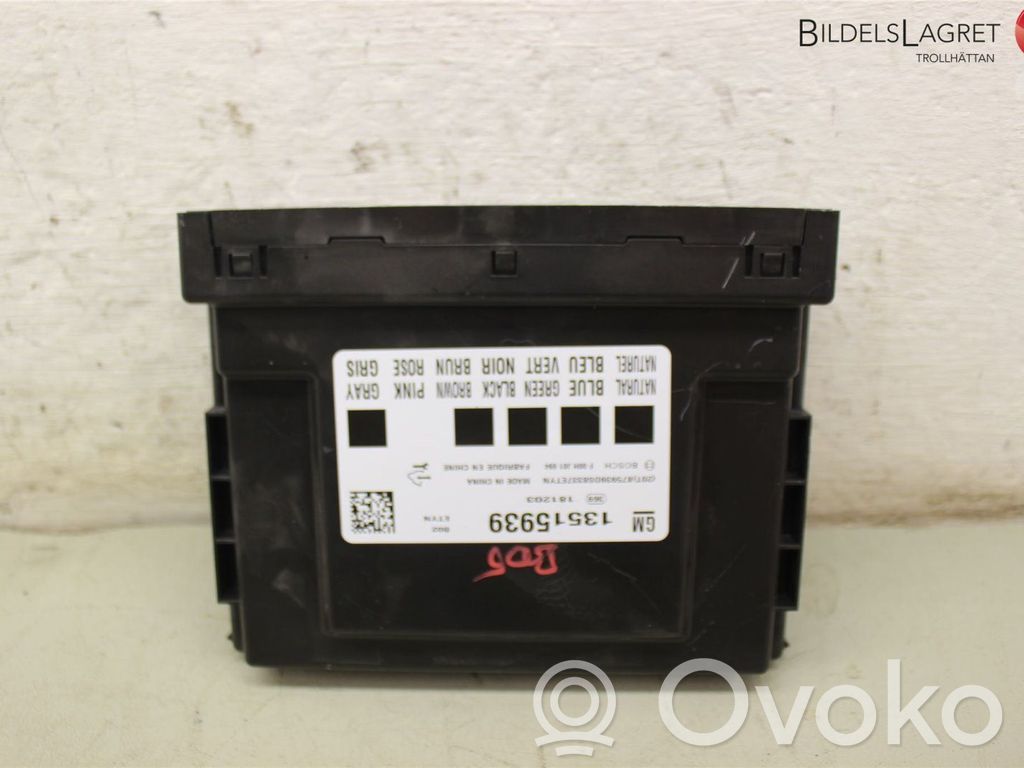 Opel Corsa E Comfort/convenience module 