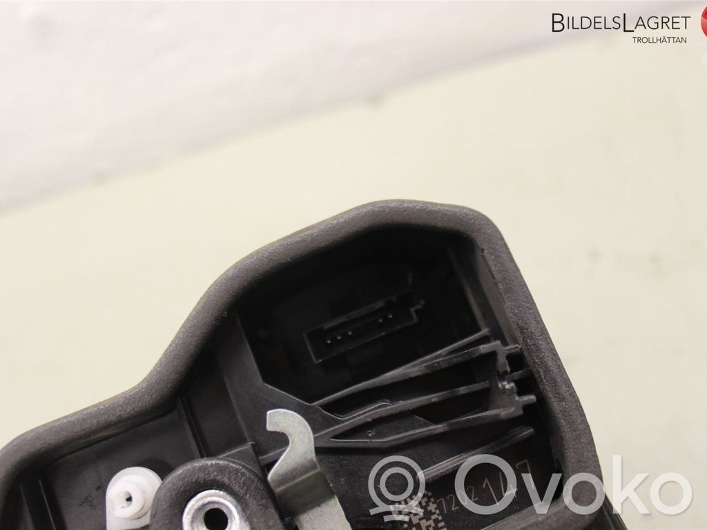 BMW 5 F10 F11 Rear door lock 