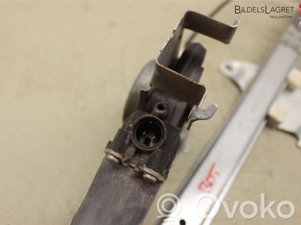 Elektryczny podnośnik szyby drzwi tylnych   827313X30A,827013X30A,400927C