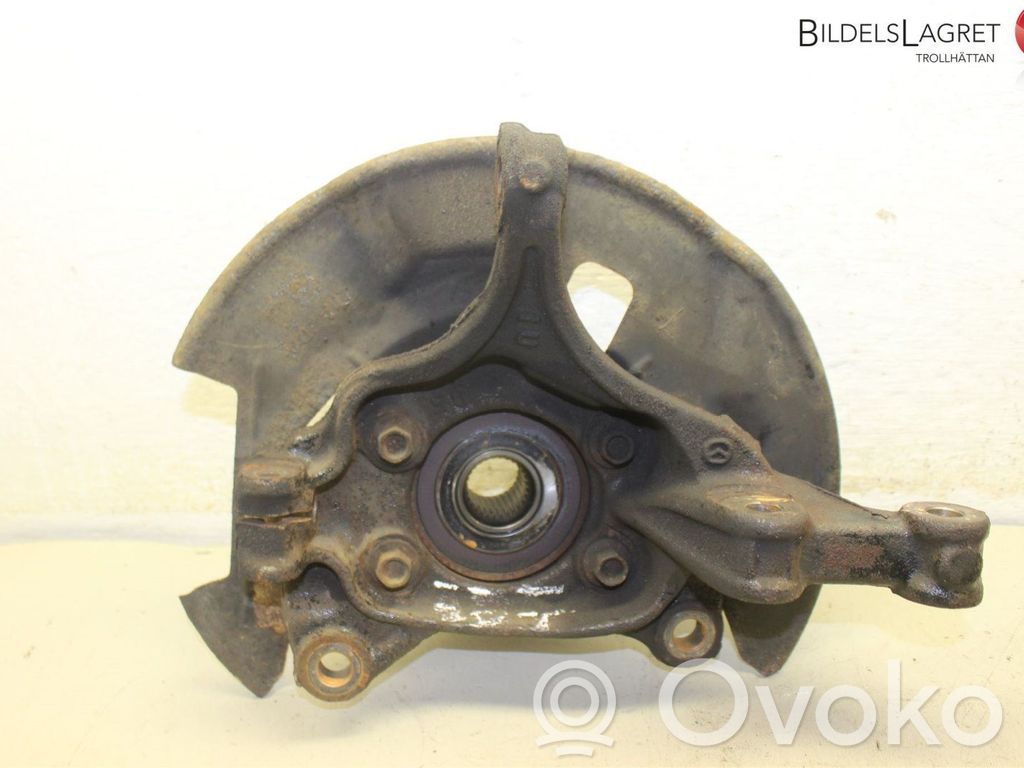 Mazda 3 III Front wheel hub spindle knuckle 