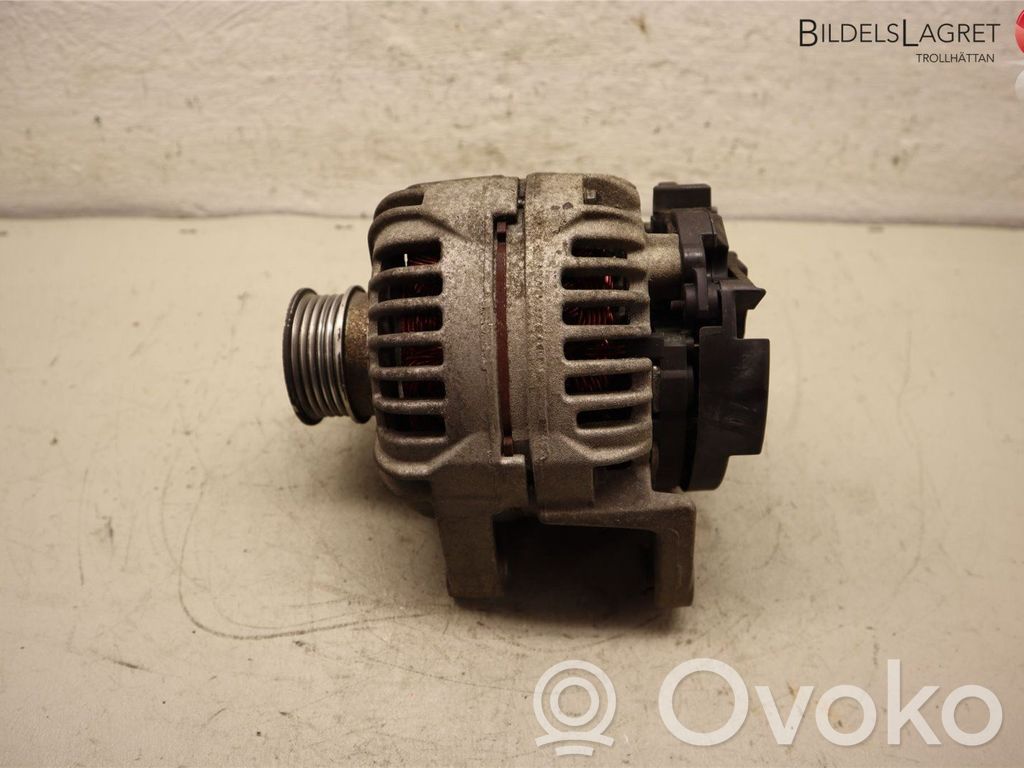 Opel Astra H Alternator 