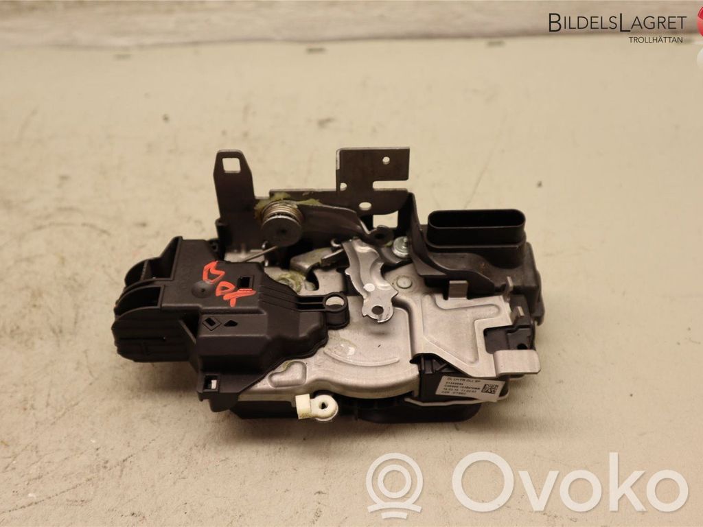 Volvo XC90 Front door lock 